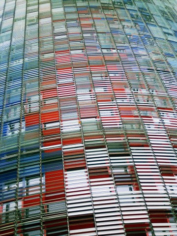 Torre Agbar, Boulevard Diagonal, Barcelona Spain, architect : Jean Nouvel